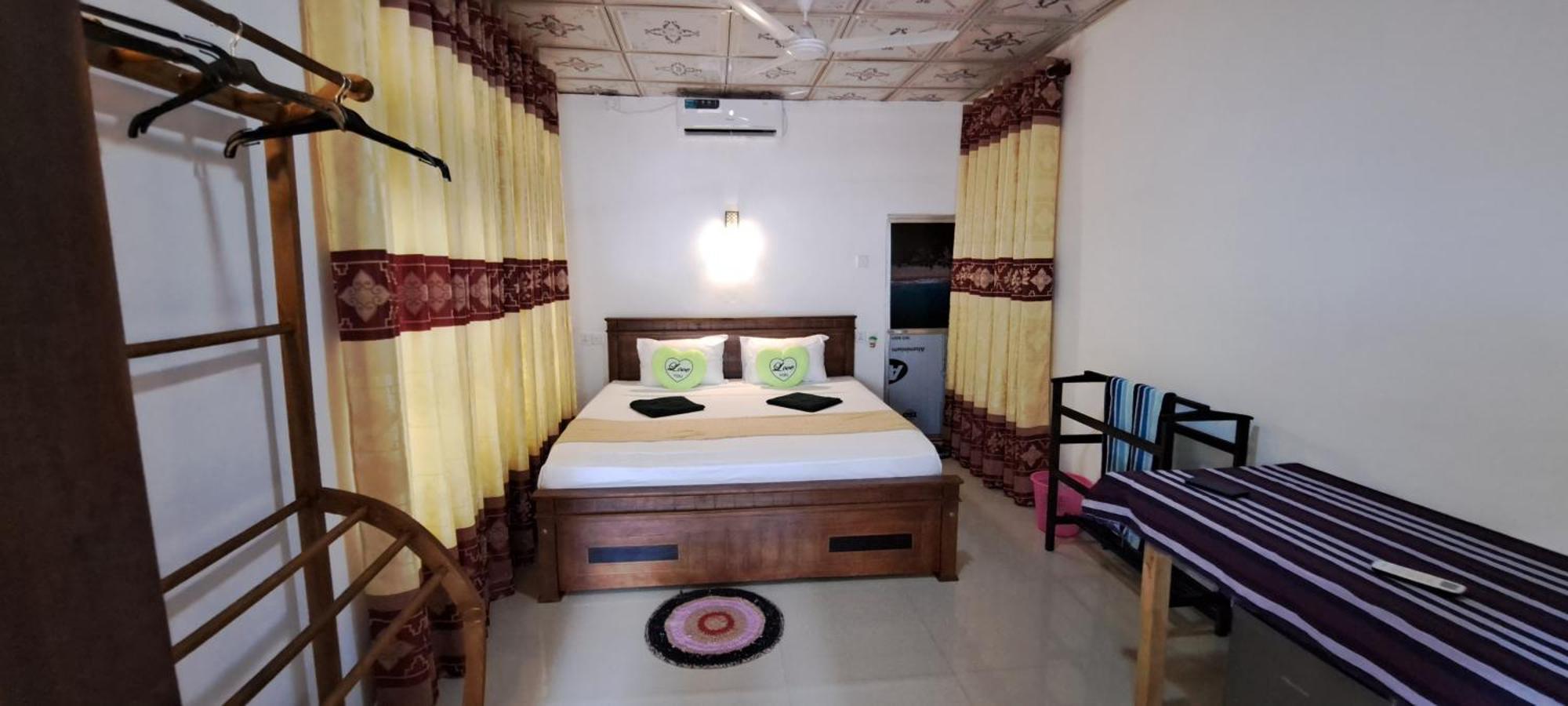 Kavidi Villa Home Stay Tangalle Quarto foto